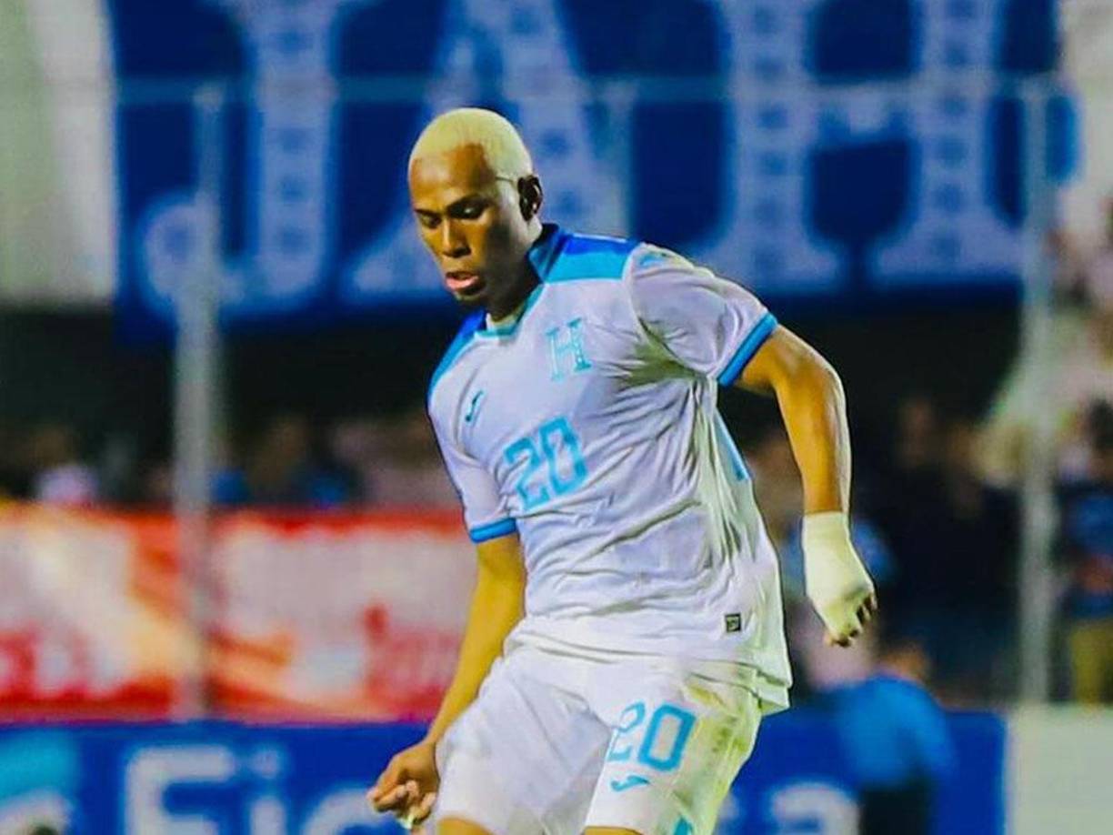 El hondureño Deiby Flores no seguirá en el Ferhéver de Hungría. Diario LA PRENSA conoció que el contención está a punto de fichar con Toronto FC de la MLS.