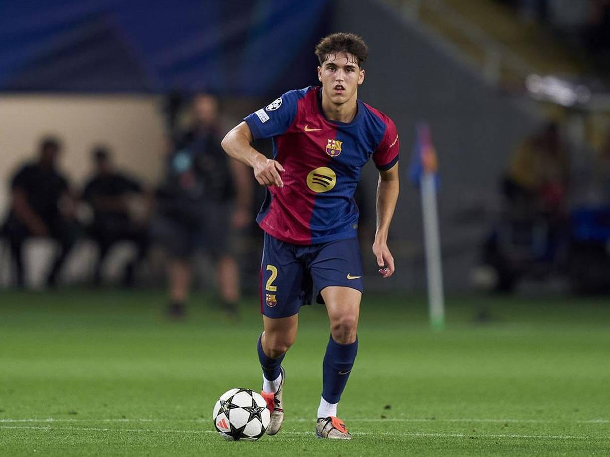 Pau Cubarsí - El joven central sigue mostrando su enorme capacidad con el FC Barcelona y en el Bernabéu será titular.