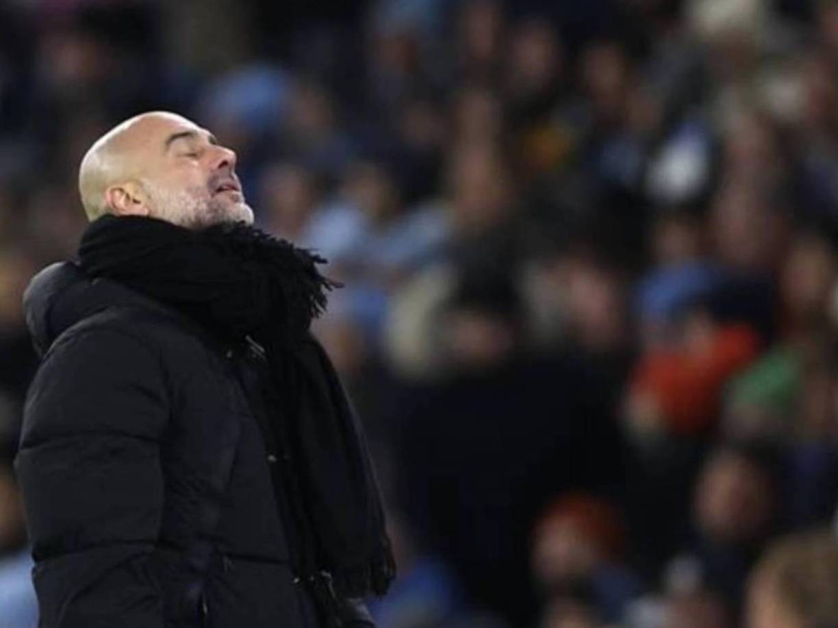 Tras esa reunión, Guardiola regresó a Manchester y firmó la extensión de su contrato, que, de cumplirse, lo mantendría una década al mando del Manchester City