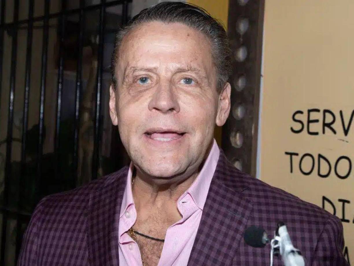 ¡Alfredo Adame vuelve a arremeter contra Wendy Guevara! Esta vez, el polémico actor atacó a la influencer de “Las Perdidas” al publicar una celebración en el Día Internacional del Hombre, usando una foto de ella.