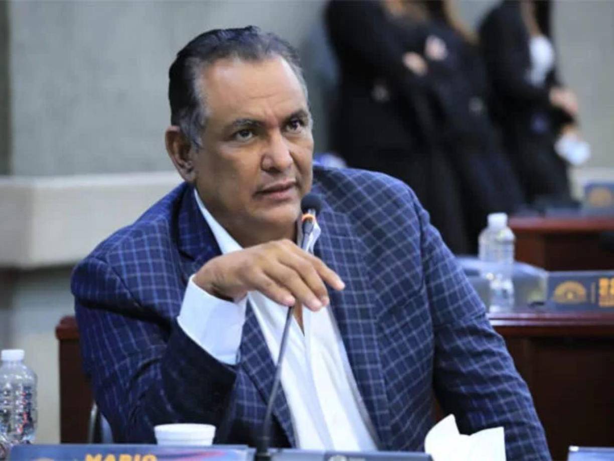 7. Mario Segura, jefe de la bancada de diputados del Partido Liberal de Honduras