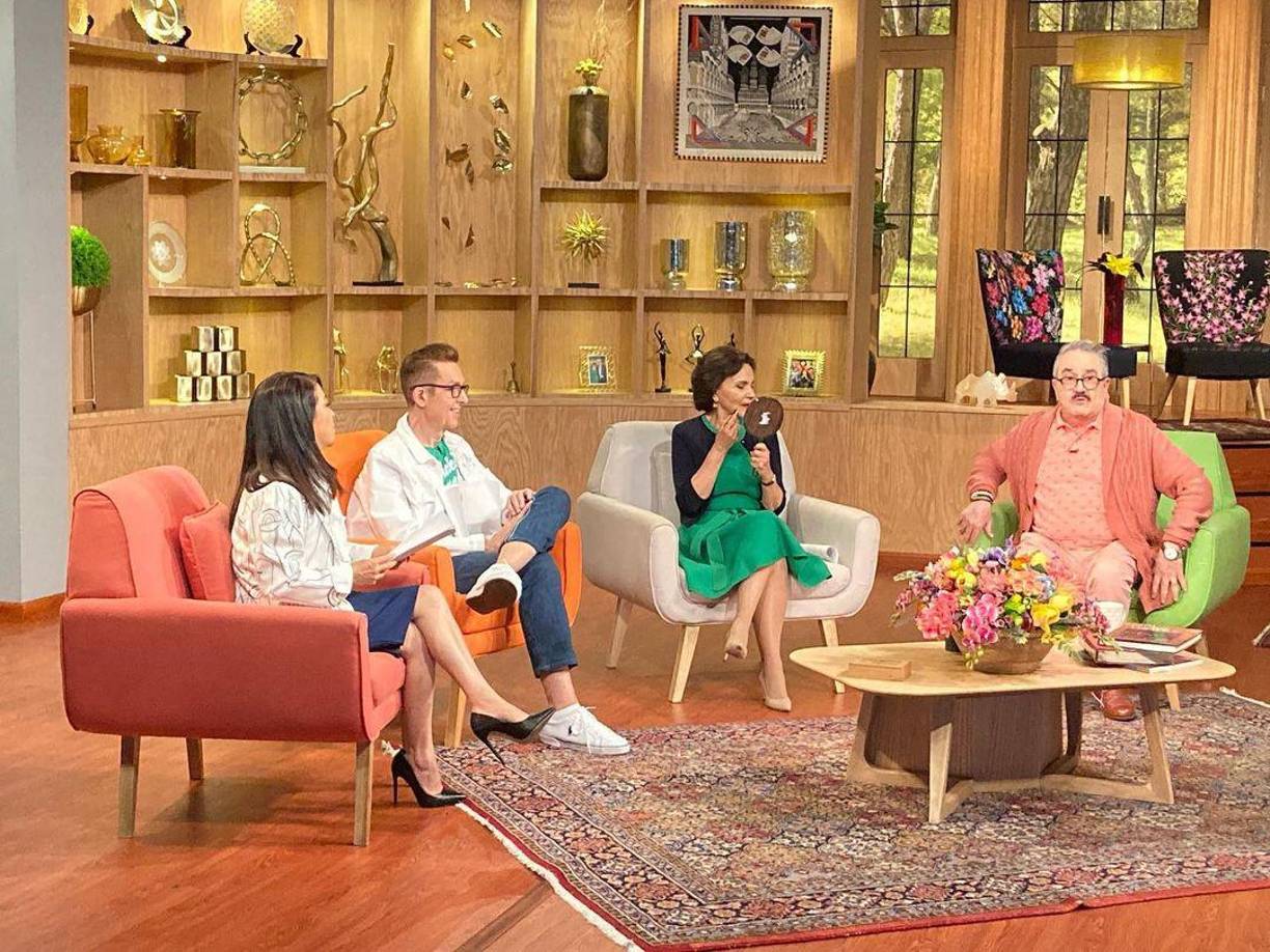 Chapoy revivió hace poco en el programa de Escorpión Dorado las polémicas que en el pasado ha tenido con la cantante Yuridia. Afirmó que Yuridia no acepta entrevistas con Ventaneando y admitió que esto se debía a comentarios sobre su peso.