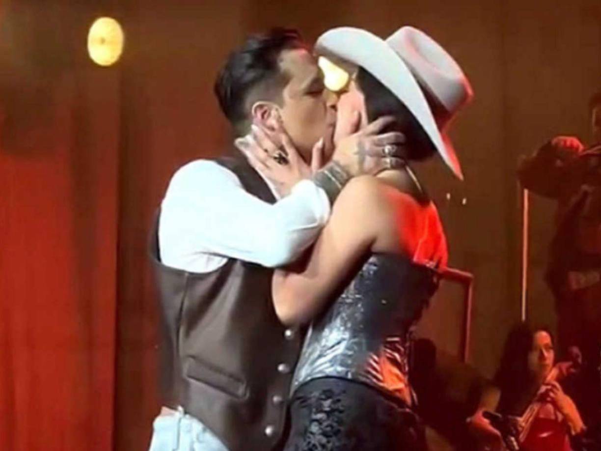 En una de las entrevistas que le hicieron a Ángela, la famosa habría revelado un profundo detalle de su romance.