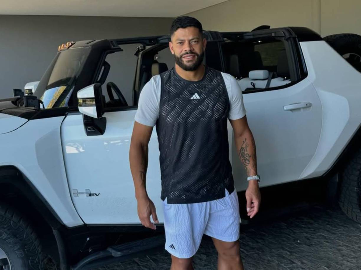 ‘’Hulk llamó a los padres y al hermano de Camila y les dijo la verdad. Fue el propio jugador quien hizo pública la información porque no tenía que esconderse. Su posición es transparente y quiere evitar mentiras y comentarios maliciosos’’, dijo por su parte el agente del delantero en su momento.