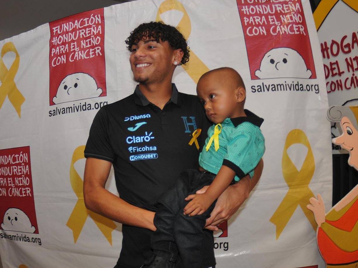 David Ruiz se mostró emocionado por la visita: ”Verlos sonreír es algo que me emociona mucho y esperamos mantenerles siempre una sonrisa”, señaló.