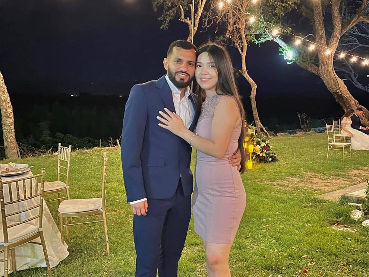 Madeline Ordoñez suele compartir en sus redes los detalles con los que Jorge Álvarez la sorprende.