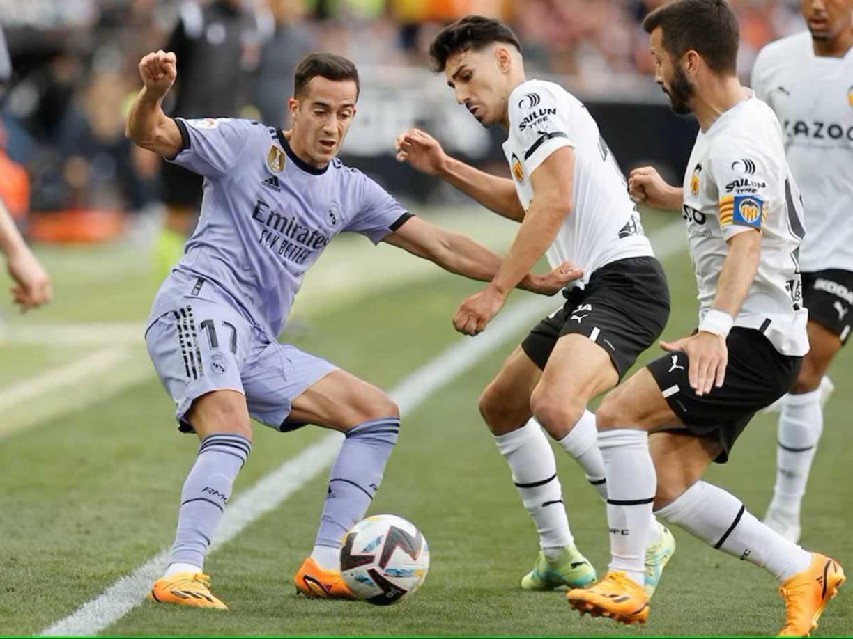 Debido a la DANA, el partido entre Valencia y Real Madrid, a jugarse el sábado en Mestalla, fue aplazado y la fecha para la reprogramación no está confirmada.