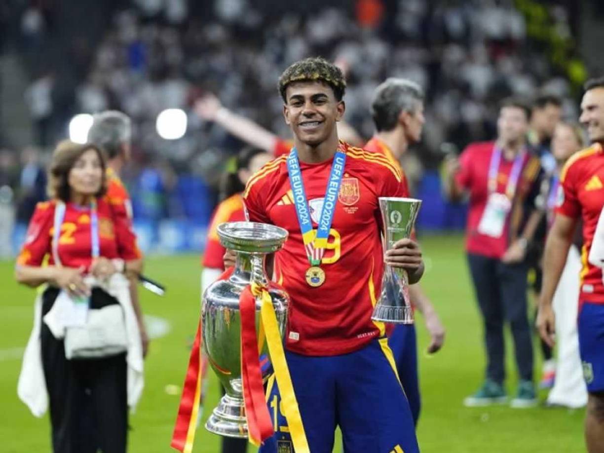 El pico de búsquedas relacionadas con Lamine Yamal en España ocurrió entre el 7 y el 13 de julio, coincidiendo con la fase de eliminación directa de la Europa, que terminó conquistando la ‘Roja’.