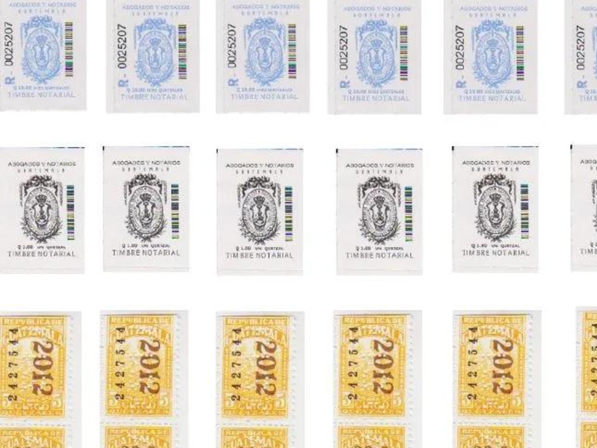 2. Timbres que la ley exige adherir a la solicitud.