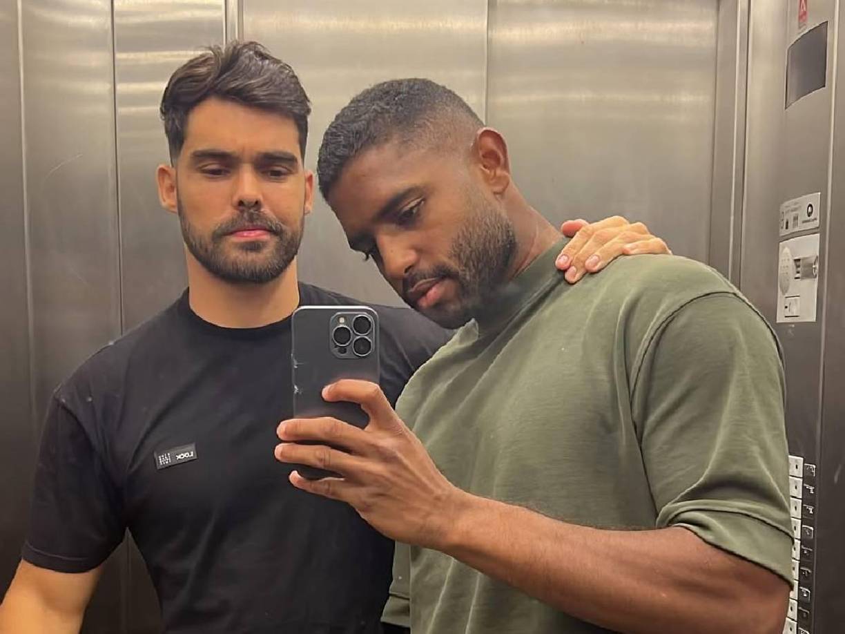 “Feliz aniversario, feliz vida, te amo mucho”, publicó en el carrusel de fotos que ha tenido buen recibimiento por parte de sus seguidores.