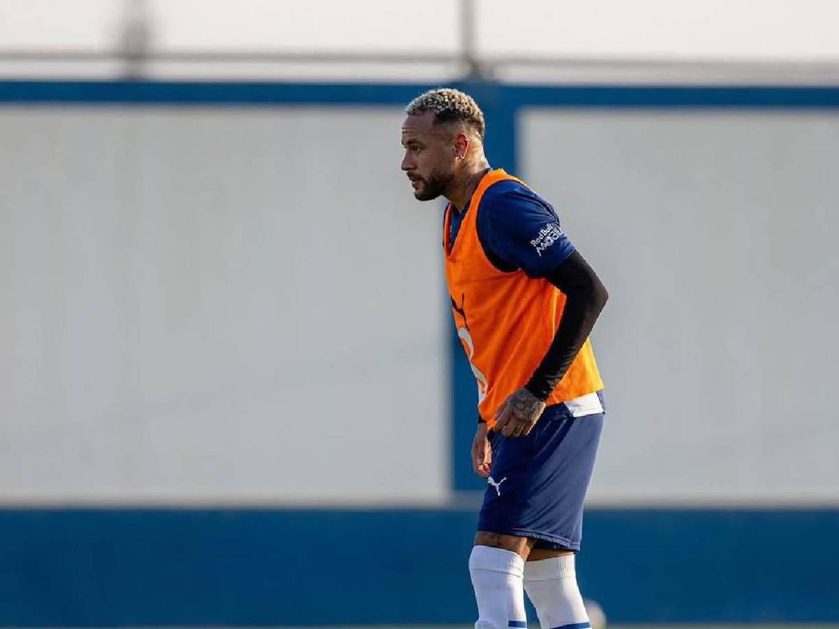 El jugador del Al Hilal saudí vivió un año futbolístico atravesado por diversos problemas físicos que lo mantuvieron fuera de las canchas.