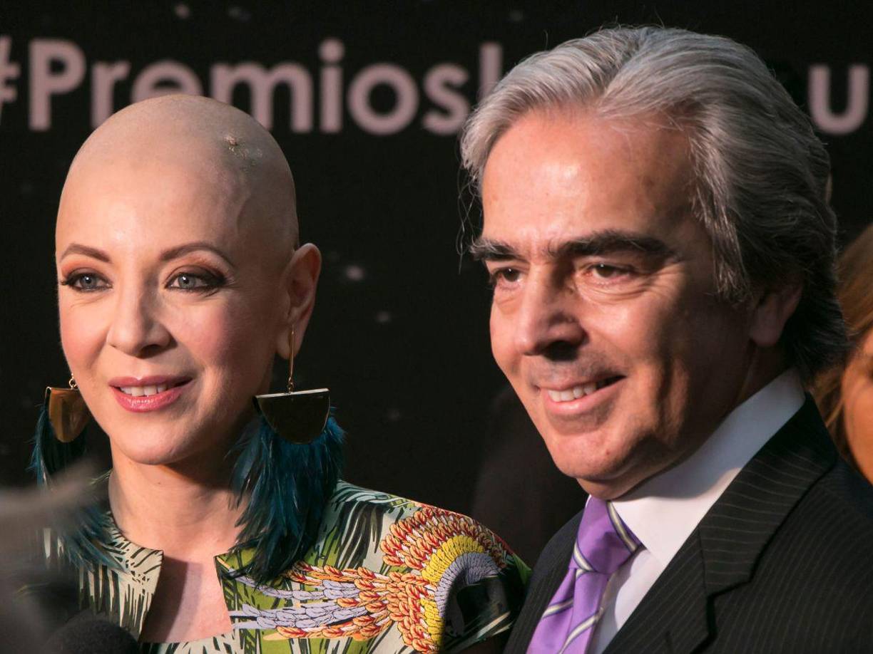 Lorenzo Lazo, viudo de Edith González, se dio una nueva oportunidad en el amor con Luz Blanchet, integrante del programa ‘Hoy’.