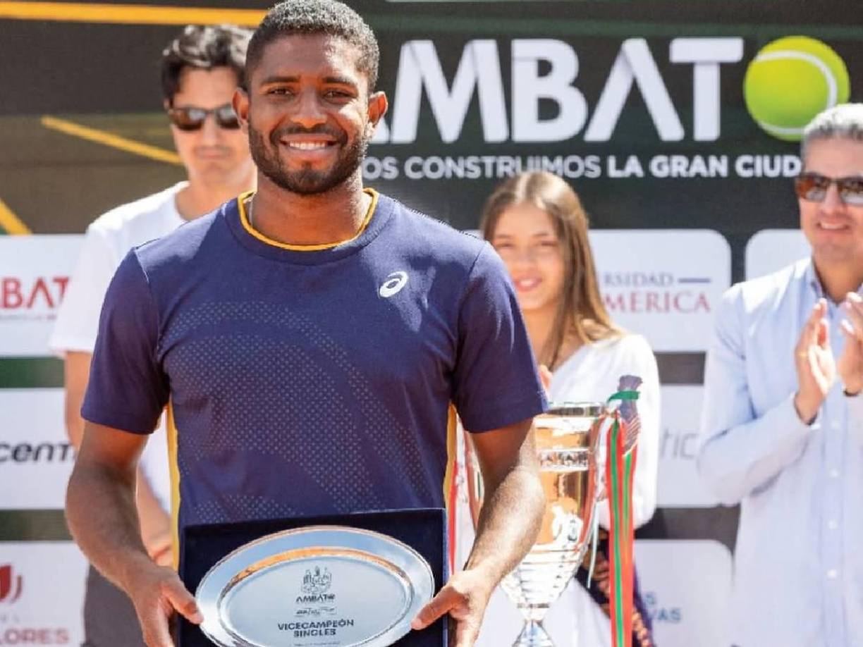 Además, ha ganado tres torneos ITF individuales y su última participación fue el pasado 30 de noviembre, cuando cayó en semifinales del Challenger de Temuco ante Hady Habib por 6-3 y 6-2.