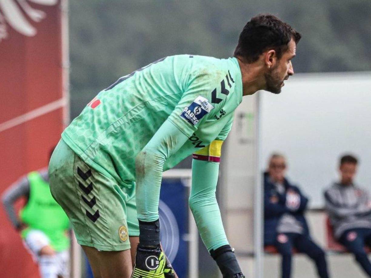 Descubierto por el América-MG, donde ganó el Campeonato de la Serie Brasileña en 2009, Daniel participó de la histórica segunda campaña de la Copa Sudamericana en 2013 con el Ponte Preta.