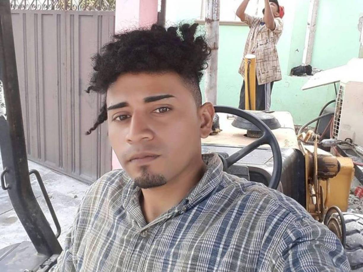 En cuanto al presunto asesino, solo se sabe que tiene 26 años y es originario del departamento de Olancho.