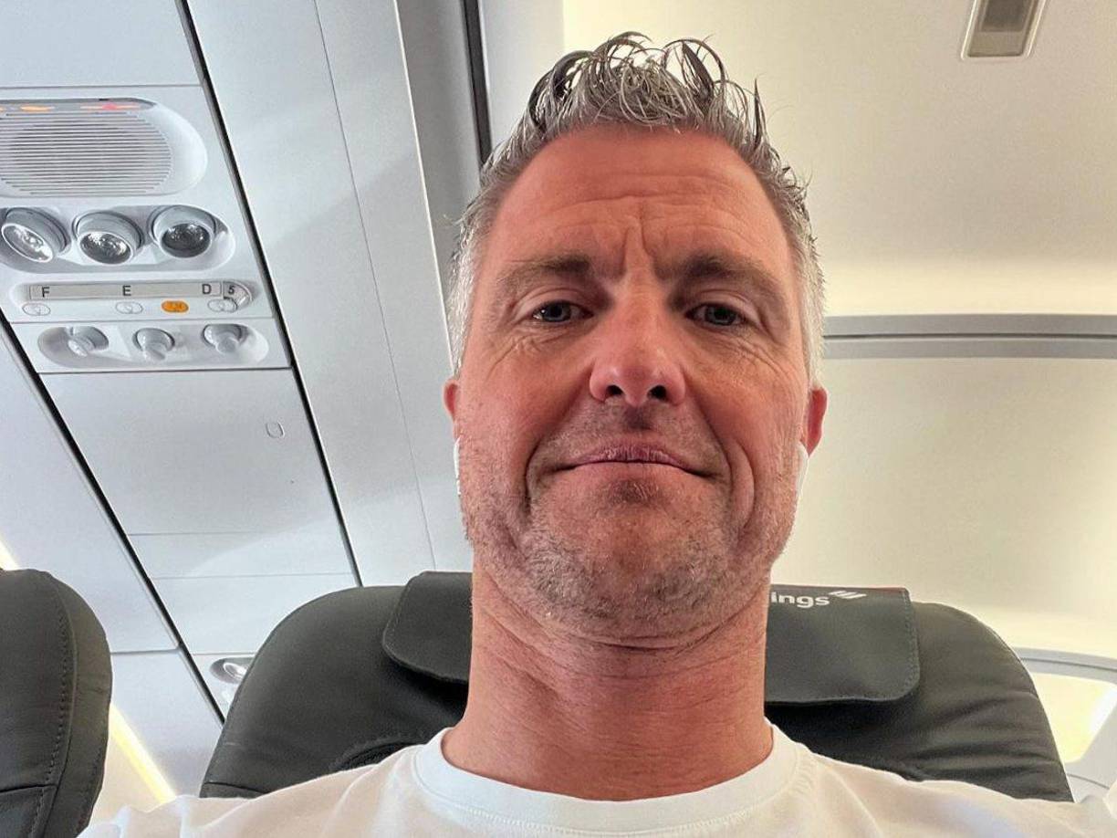 Ralf sorprendió al informar su homosexualidad luego de varios años de matrimonio con una linda chica.