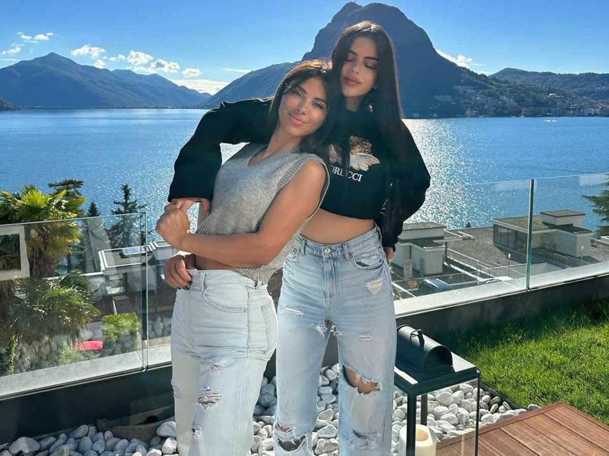 El increíble parecido entre Daniella Semaan y su hija María Taktouk ha dado mucho de qué hablar en redes sociales.