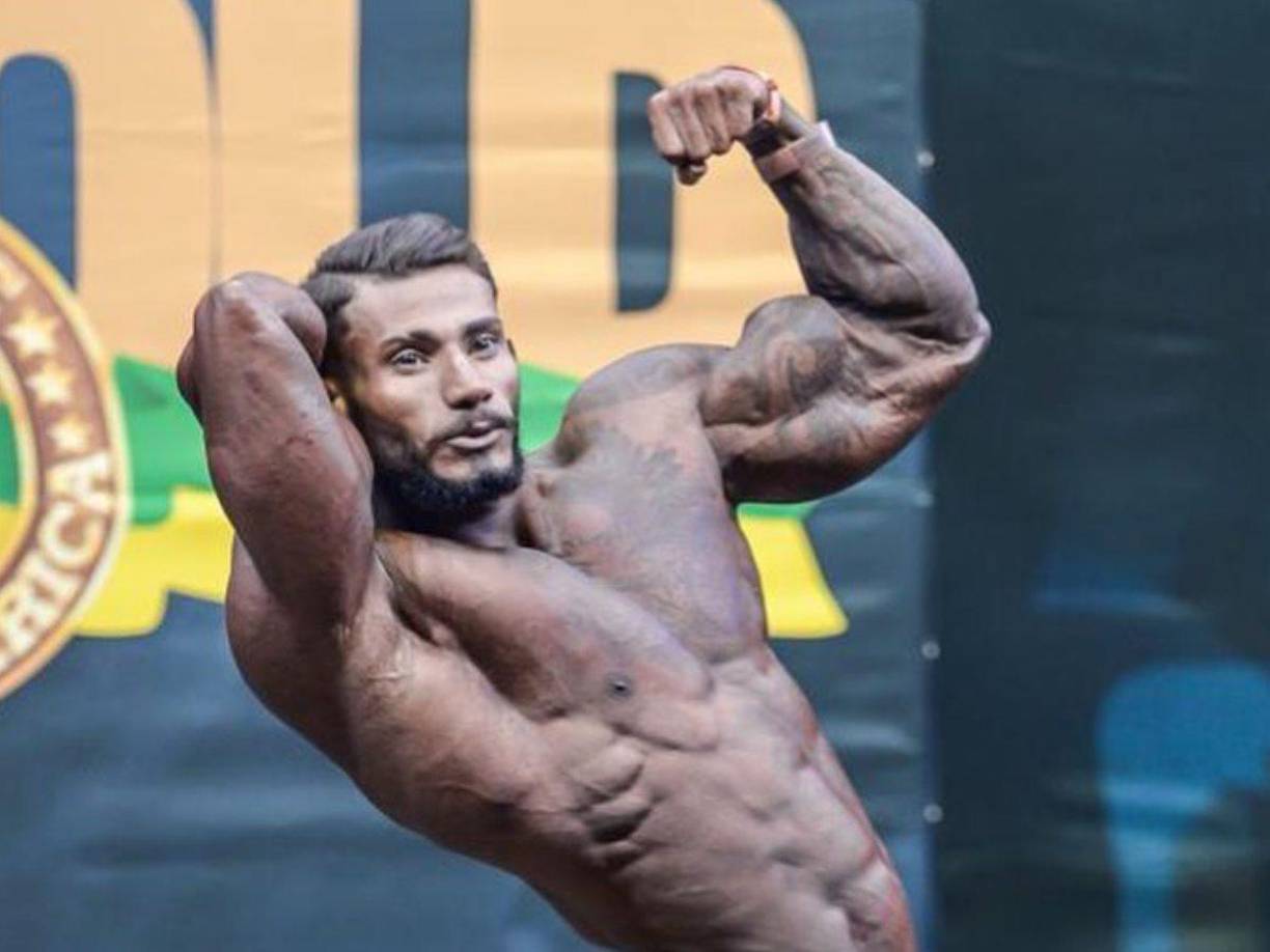 Antonio contaba con más de 9.000 seguidores en Instagram, donde solía compartir sus extenuantes entrenamientos, fotos de su físico musculoso y tatuado, y clips de su esposa.