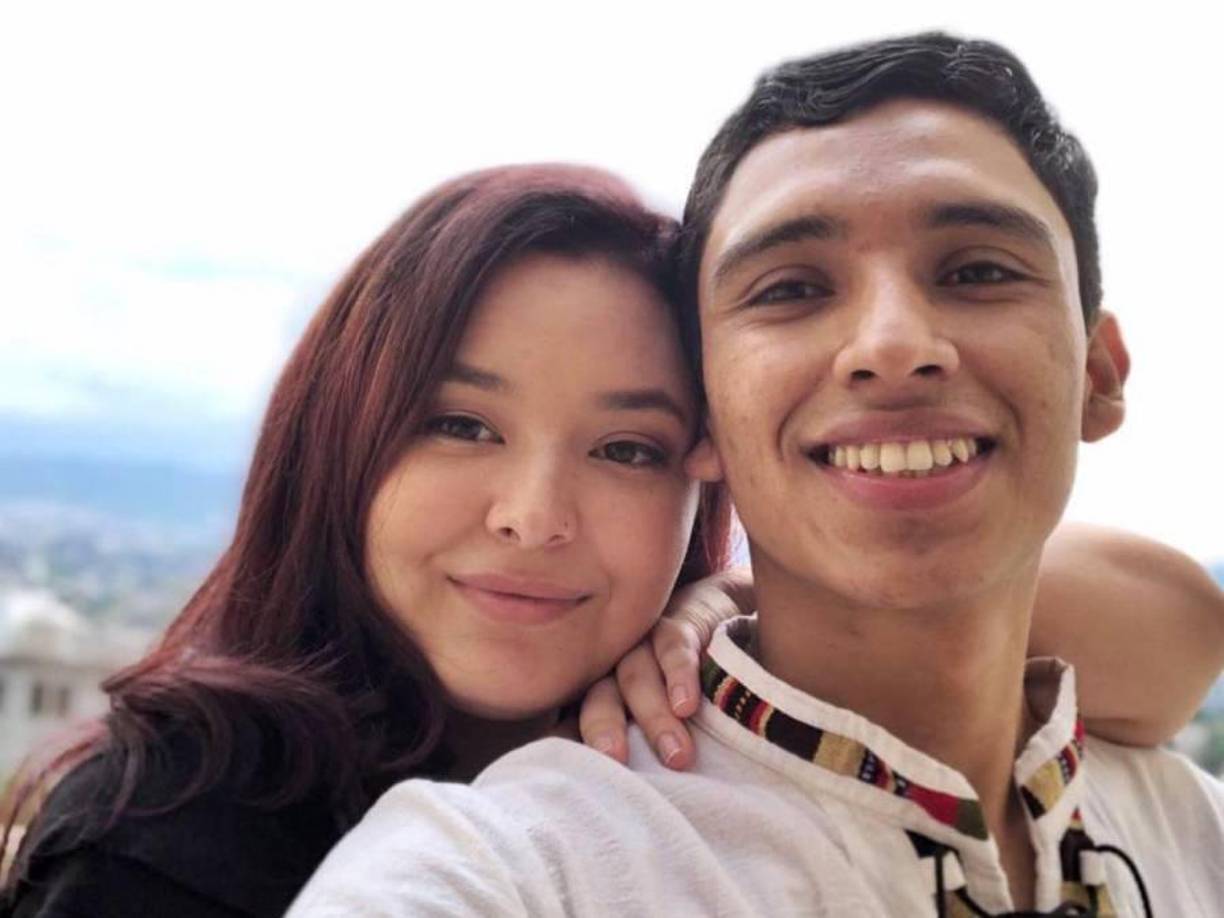 María Elisa Casanova, esposa de Fausto Cálix, director de Aduanas de Honduras, también buscará una candidatura al Congreso Nacional.