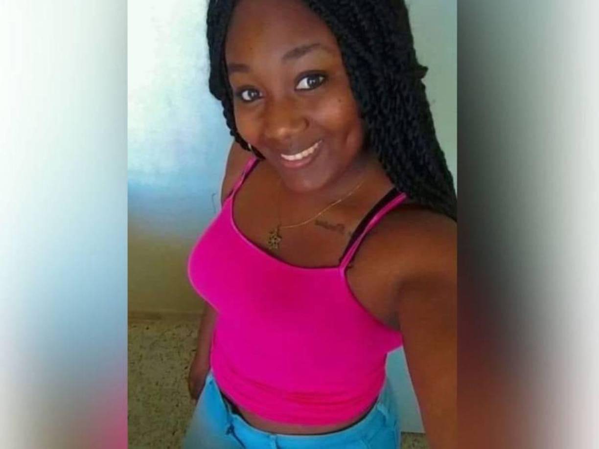 Agentes de la Policía Nacional arribaron a la escena para acordonar el lugar e indagar sobre el caso.