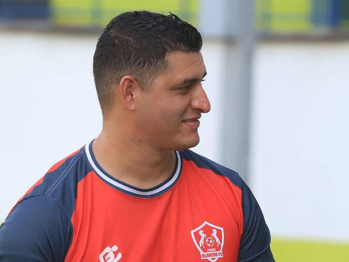 Harold Fonseca: El portero es agente libre ya que finalizó su contrato con Olancho FC. Todo indica de que el cancerbero renovará con los Potros.