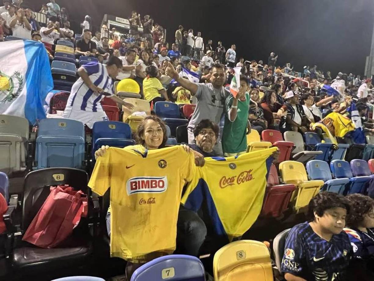 Un gran ambiente se vivió previo al encuentro, en el que el conjunto catracho perdió por 5-1 ante el club azteca en el Silverbacks Parks este viernes.