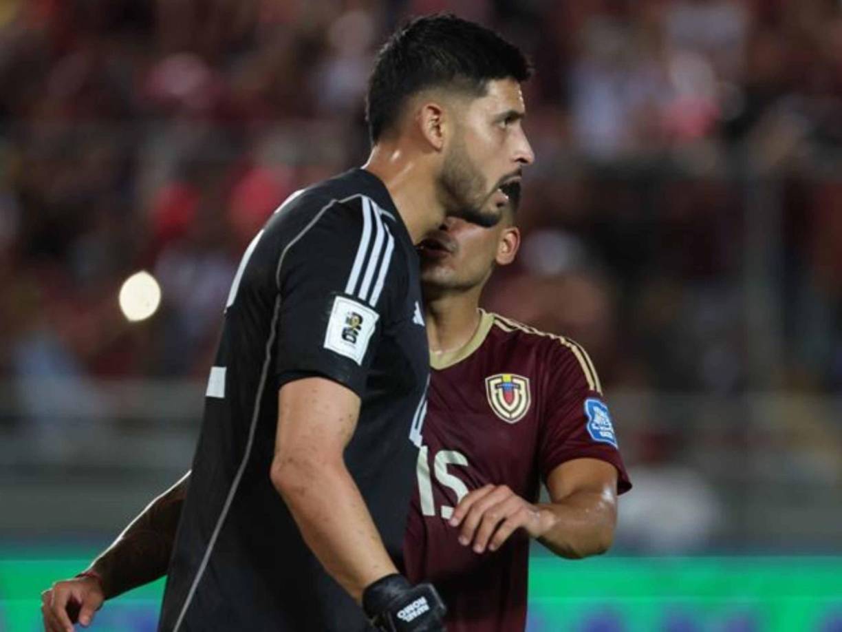 El portero Rafael Romo de Venezuela le detuvo el penal a Vinicius y desató la locura de los venezolanos. 