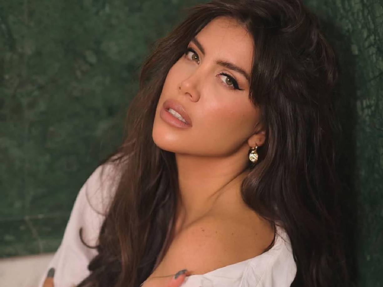 Además expresa: “O tendría que estar 8 años, como estuve con mi ex, peleándonos por la división de bienes. Con mi ex hice al revés. Firmamos el divorcio porque yo estaba con Mauro y yo me quería casar y todo con Mauro”