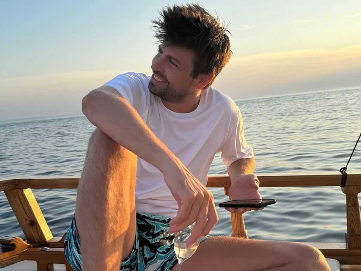 En España, el sitio Vanitatis, asegura que el famoso exfutbolista del FC Barcelona se ha instalado a vivir en Miami. 