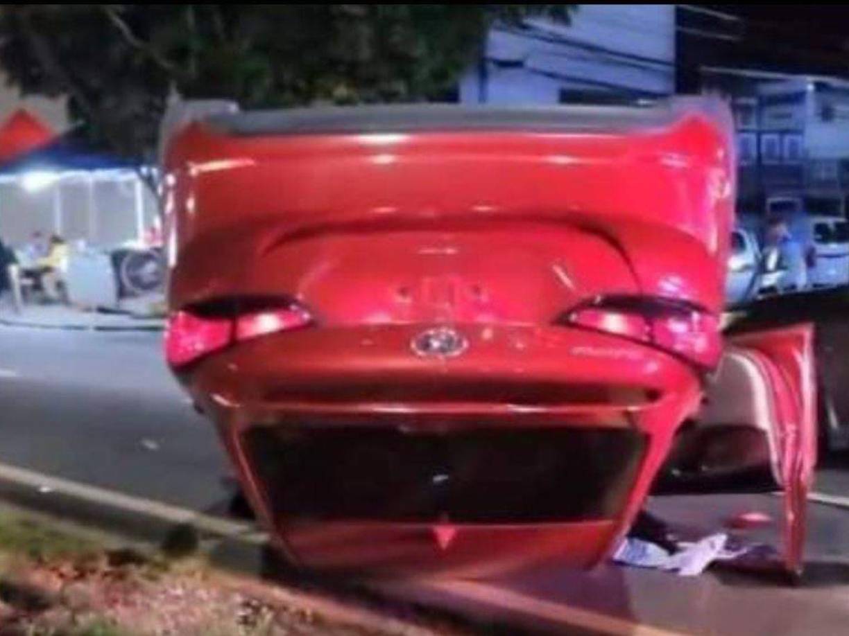 Hasta el momento, no se ha confirmado si el accidente fue producto de un fallo mecánico, exceso de velocidad, o alguna otra circunstancia.