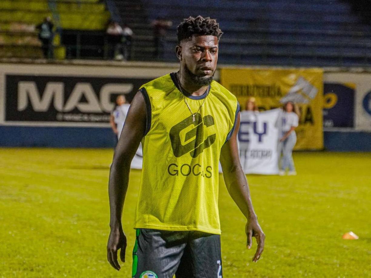 Brayan Barrios - El exjugador del Juticalpa FC está cerca de firmar contrato con los Lobos de la UPNFM, el técnico Orlando López ha pedido su fichaje.