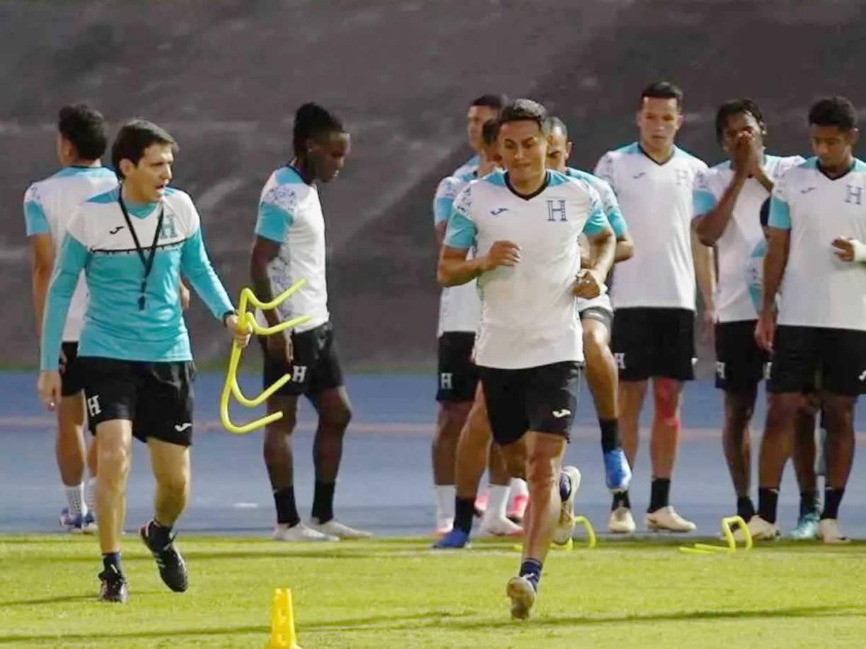 Andy Nájar - El lateral derecho está en óptimas condiciones y juega de inicio contra los jamaicanos.