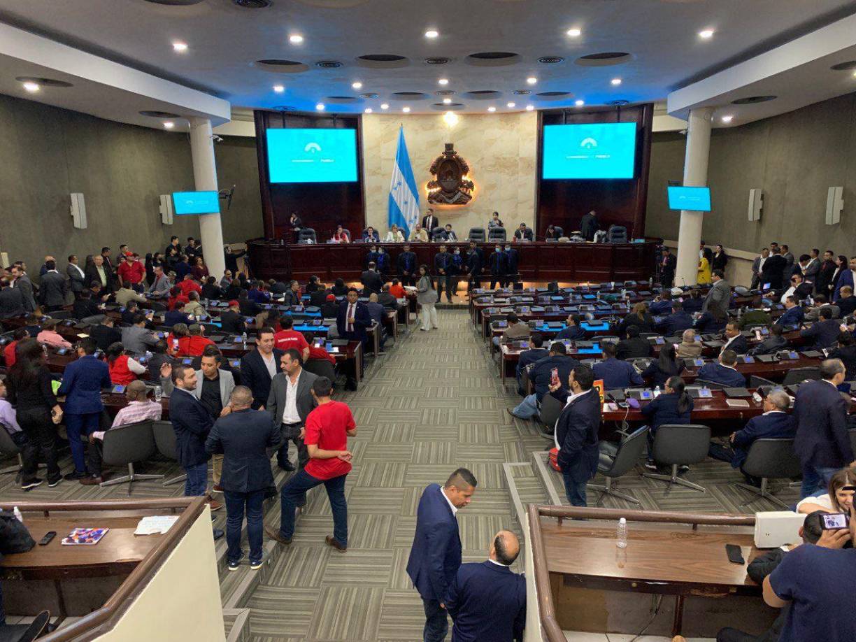 El partido Nacional y el partido Libre encabezan propuestas nominadoras del fiscal general, ambas aún no alcanzan la mayoría calificada que demanda la Constitución de la República.