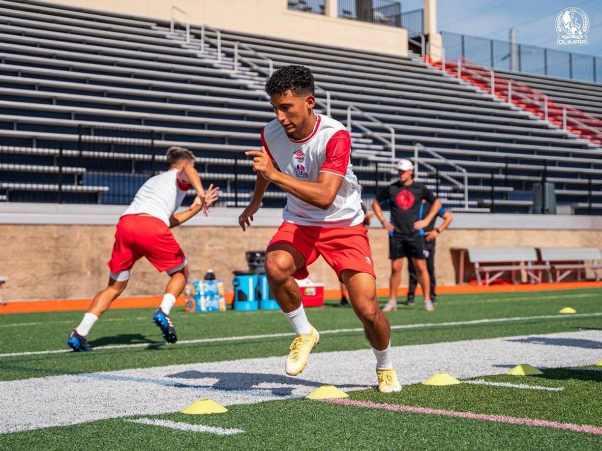 José Mario Pinto - El extremo izquierdo de los Melenudos es otro jugador del gusto del estratega argentino.