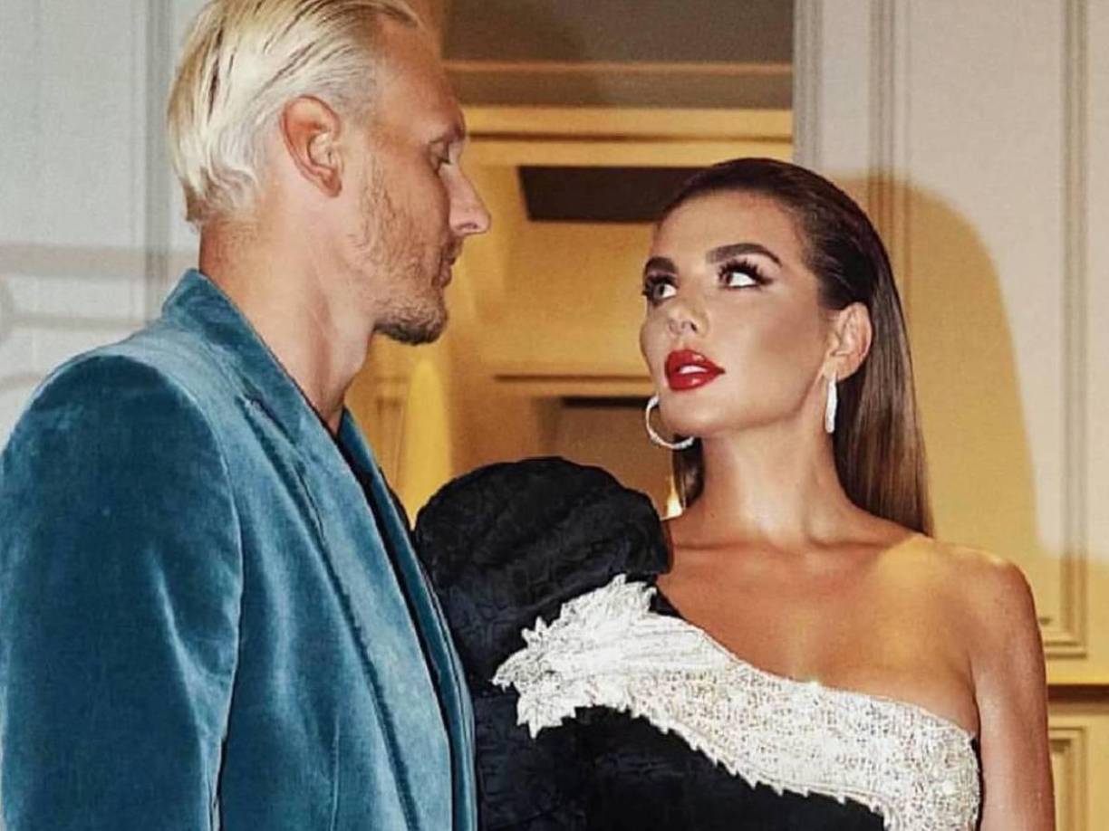 La relación entre Janis Timma y Anna Sedokova ha estado marcada por altibajos desde que contrajeron matrimonio en 2020. La demanda de divorcio, presentada por Sedokova el pasado 16 de octubre de 2024 y aprobada por el tribunal el 9 de diciembre, fue el inicio de una etapa complicada para el jugador,