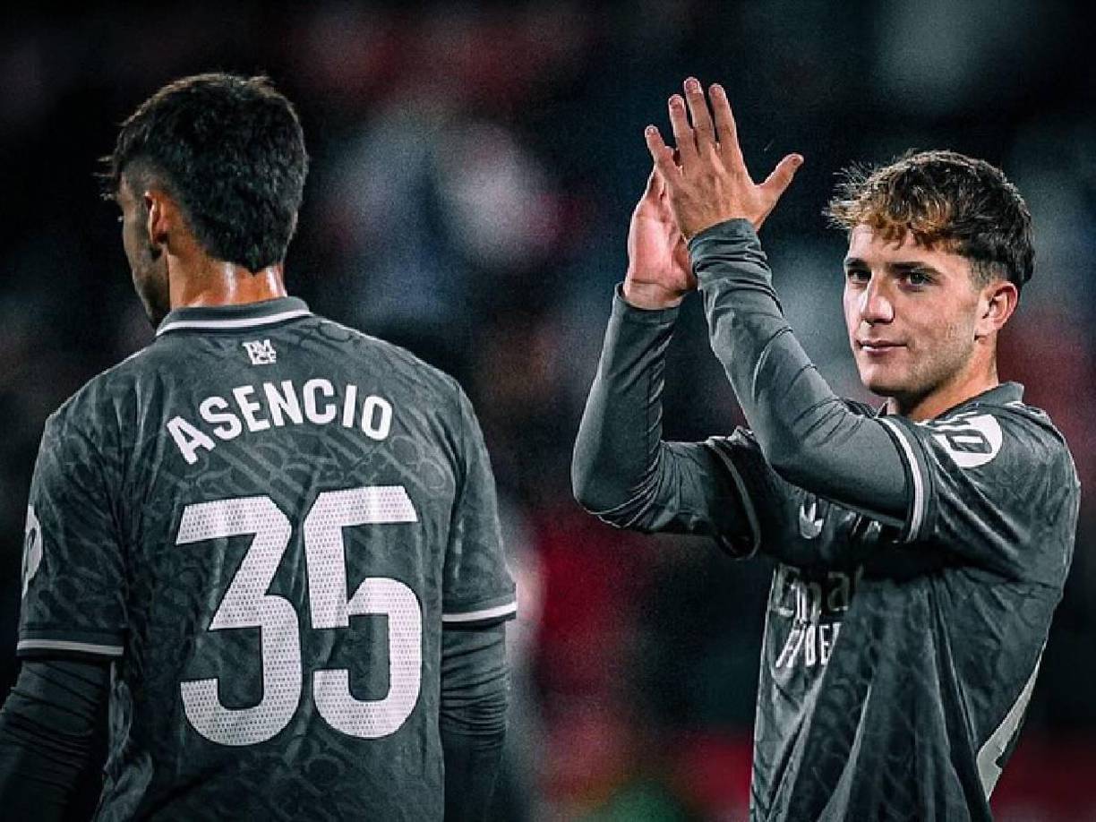 “Jugar con el Castilla también es una ilusión muy grande. Después del partido de ayer (viernes)me llamaron para venir a Girona. Estoy con más ganas que nunca. Está siendo una temporada muy positiva para mí. Estoy trabajando lo máximo que puedo para momentos como este. Espero que lleguen muchos más”, confesó.