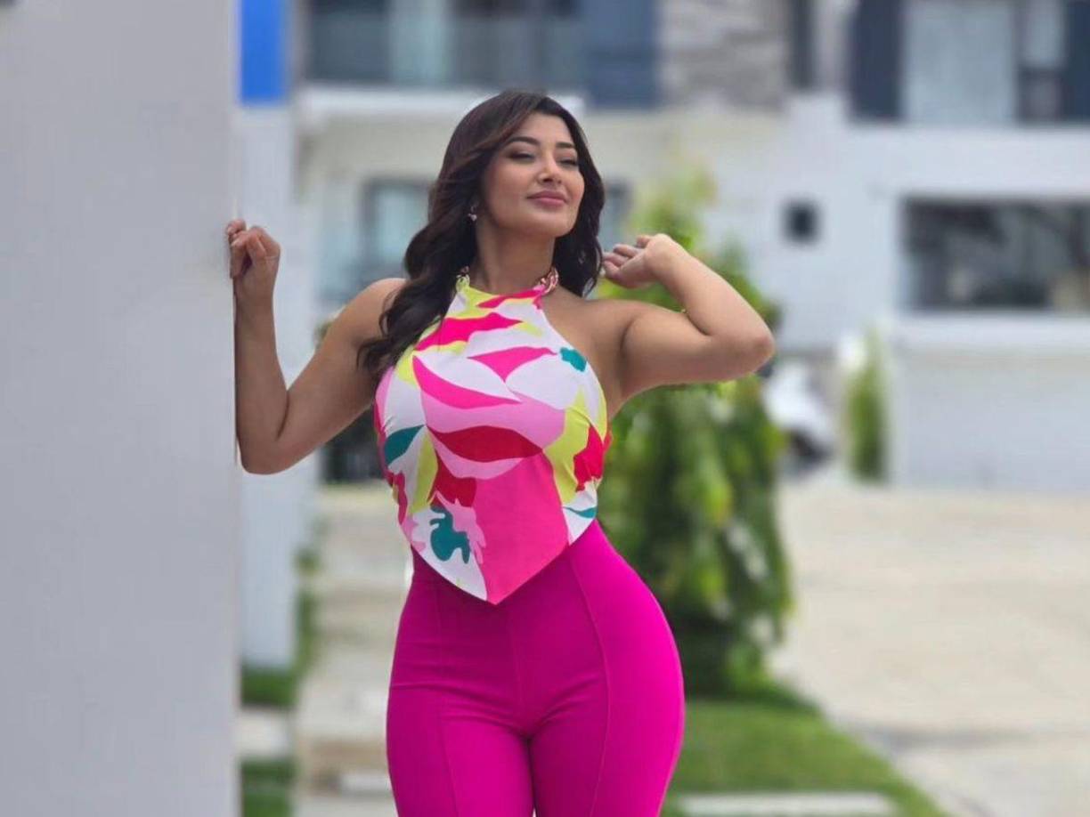 Milagro Flores se ha pronunciado en sus redes sociales y ha reafirmado que entre Allan Paul y ella no existe más que una relación laboral. 