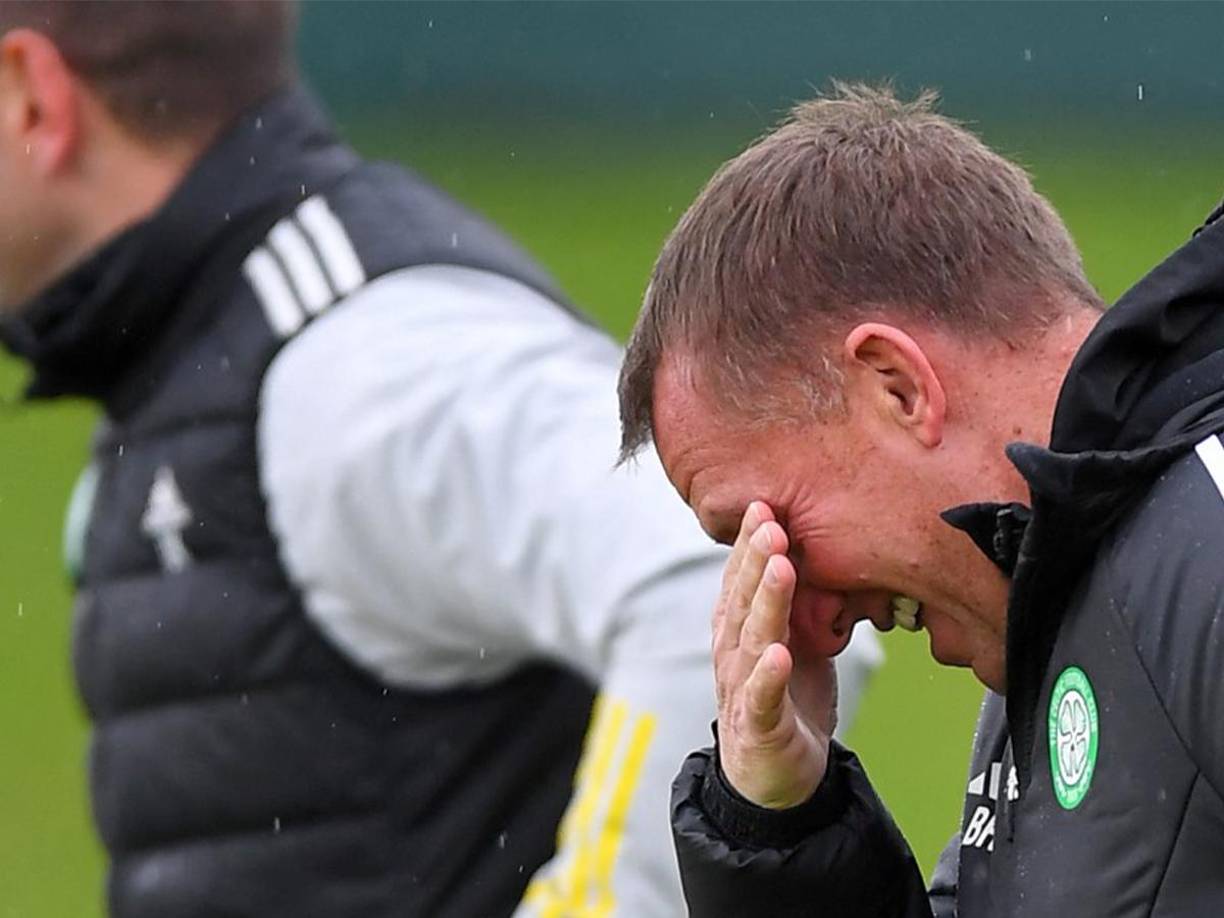 El DT del Celtic se mostró de buen humor en el último entrenamiento del Celtic previo al choque ante Atlético de Madrid. 