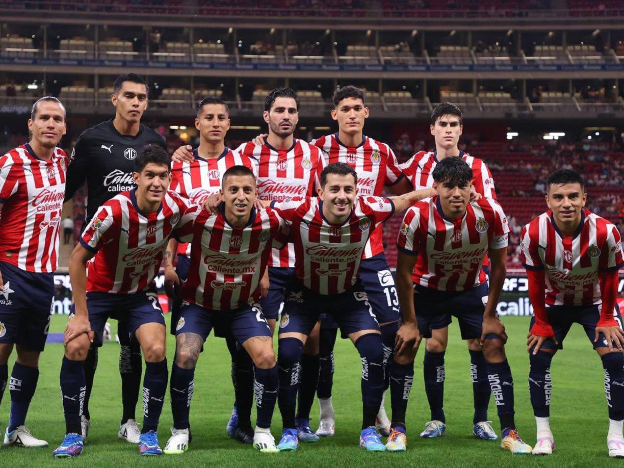 Periodistas mexicanos denunciaron agresiones al interior de las instalaciones del club Deportivo Guadalajara en Verde Valle.