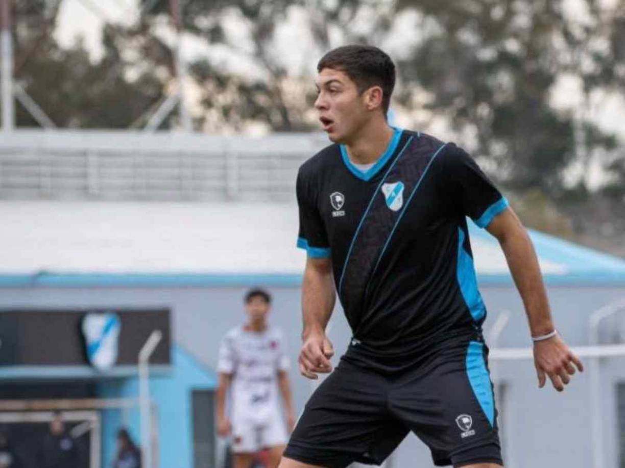 Había tenido su debut como profesional en esta temporada en un juego ante Quilmes.