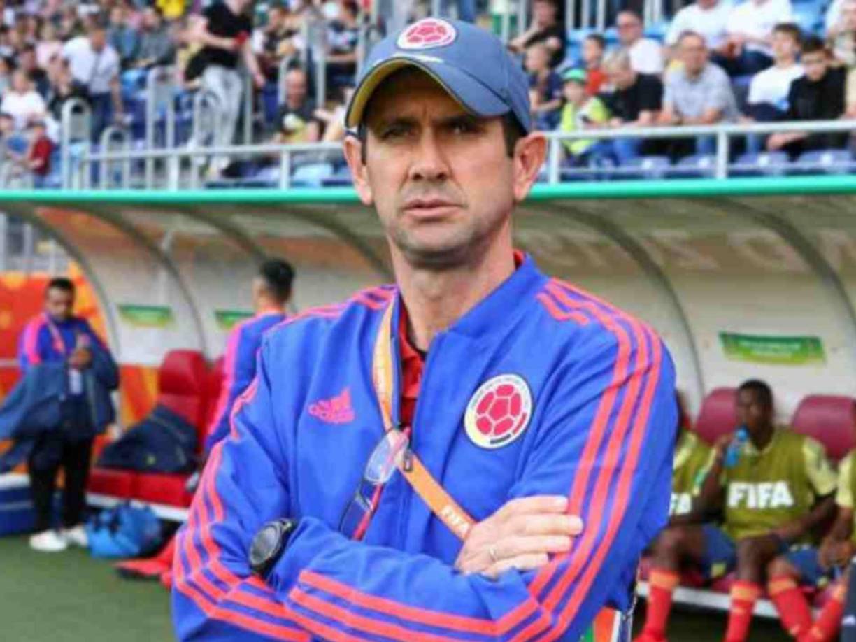 El nombre del colombiano Arturo Reyes (55 años) se encuentra en la carpeta del Olimpia. Ha dirigido a las selecciones menos colombianas y a la mayor de forma interina en 2028. En su país ha dirigidos a Patriotas, Júnior entre otros.