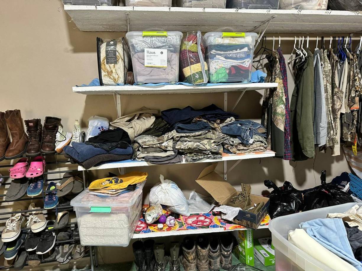 Por el momento se informa que el Oficial herido está siendo trasladado vía aérea a una clínica privada de la ciudad de San Pedro Sula, donde está siendo esperado por personal médico, pasa su atención inmediata. 