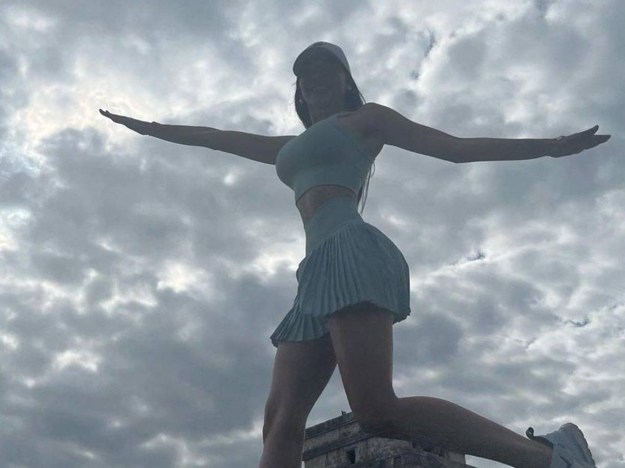 Silver sigue siendo modelo en la actualidad y le gusta mucho de salir a visitar lugares turísticos en muchas partes del Mundo.