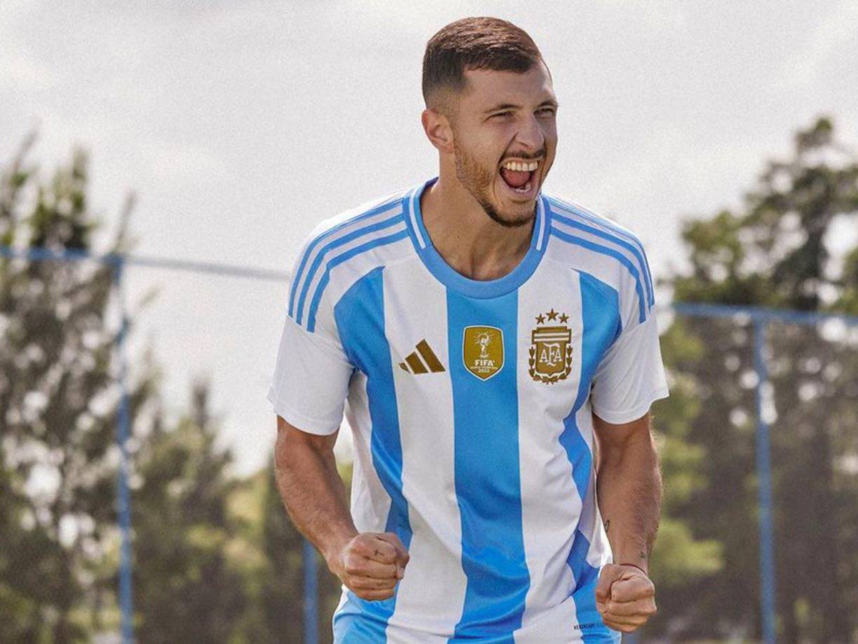  El FC Barcelona y Guido Rodríguez (30 años) tenían un acuerdo para que el mediocentro argentino llegara este verano al club azulgrana como agente libre, tras finalizar su contrato con el Betis, pero este compromiso expiró el pasado 31 de mayo y ahora el futbolista es totalmente libre de negociar con otro equipo. Al parecer en el cuadro culé han descartado al argentino.