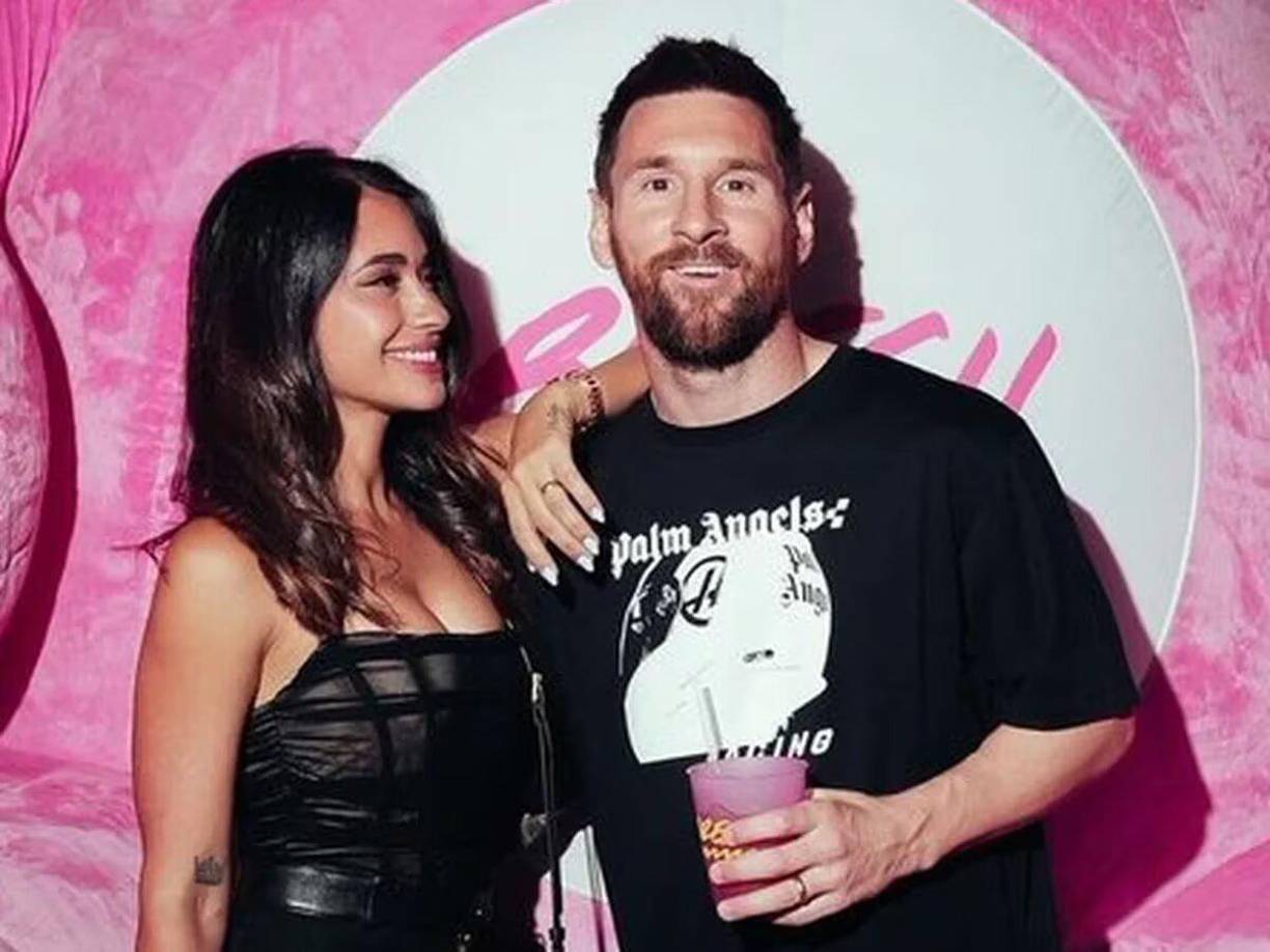 Si bien siempre ha sido dueña de una exposición absoluta por su relación con el capitán de la Selección Argentina, la vida de la familia Messi dio un giro de 180° cuando todos se mudaron a Miami, donde se convirtieron en celebridades máximas.