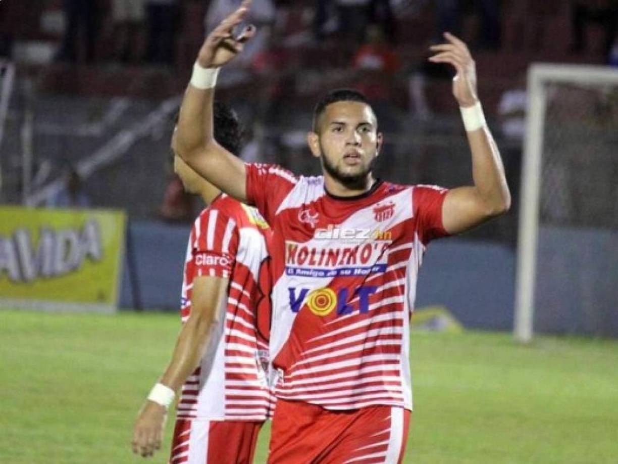 Josué Villafranca - El corpulento delantero, quien estuvo seis meses sin jugar al fútbo, podría conviertirse en fichaje del Génesis de Comayagua. Se tendrá que ponerse a tono.