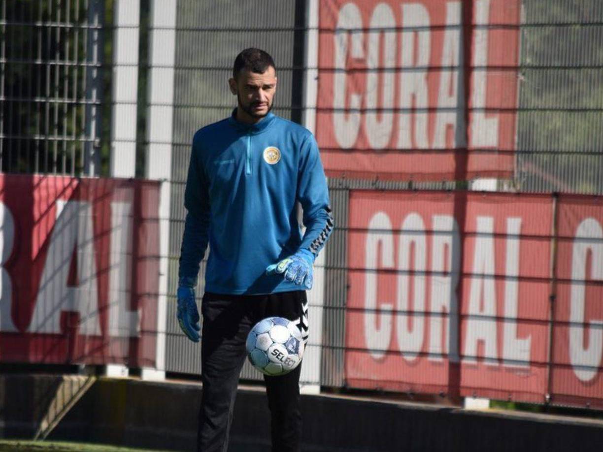 Durante sus seis temporadas con Nacional, Guimarães mostró su talento en 116 partidos, contribuyendo significativamente al éxito del equipo