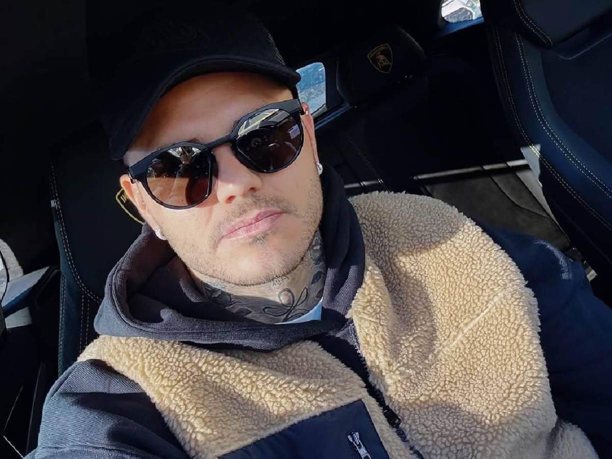 “Me parece de caradura total echarme la culpa a mí de una enfermedad, cuando hace 11 años los banqué a todos ustedes en todo y contra todos. No te olvides que el regalo de cumpleaños de tu departamento te lo hizo Wanda, pero la plata salió de mi cuenta”, comentaba el jugador.