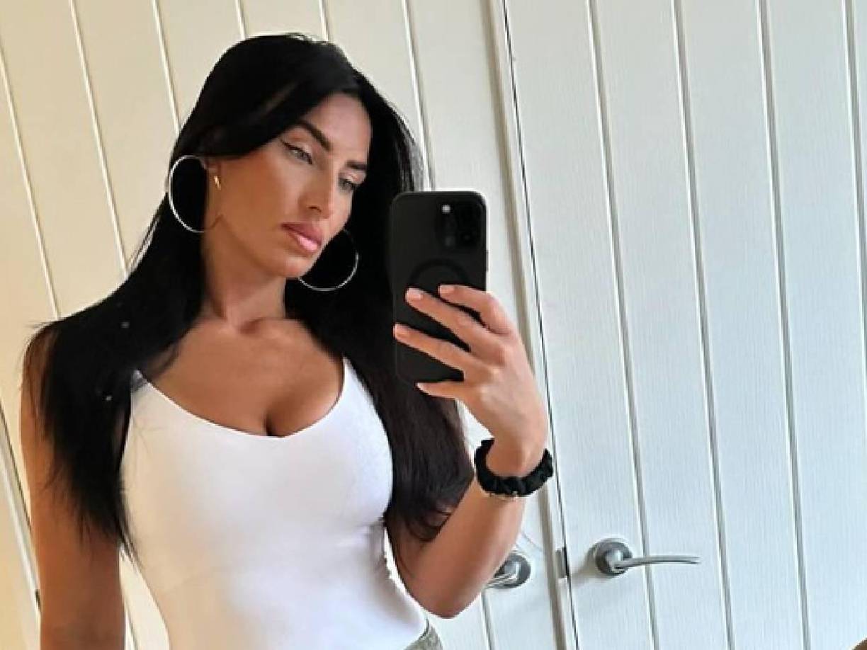 Y la fuente continúa revelando: “Estos mensajes son de lo más duro que se pueden imaginar. Annie no se anda con rodeos. Todo el veneno de Annie se dirige hacia Lauryn”