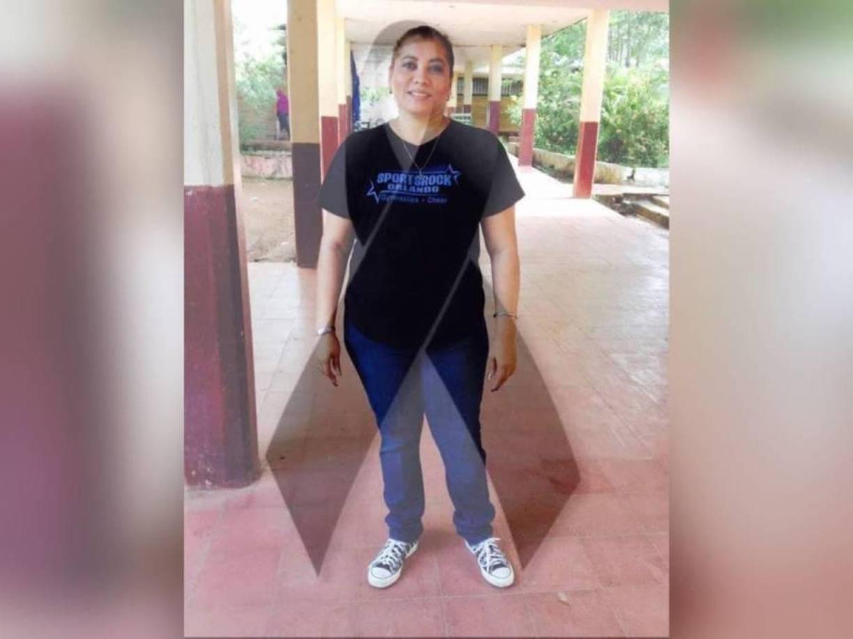 El hombre fue trasladado hacia un centro asistencial bajo custodia policial para que fuera atendido.Llevaba una herida en su abdomen y otra en su cuello.